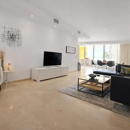 Апартаменти Noctua Puerto Alto 018 *