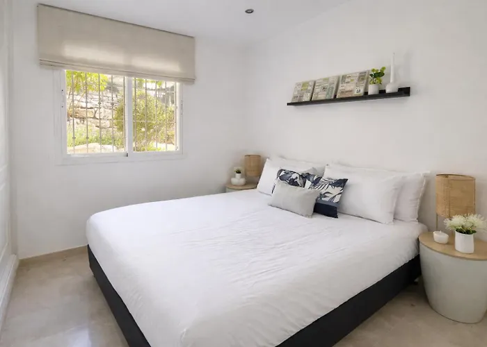 Noctua Puerto Alto 018 Estepona