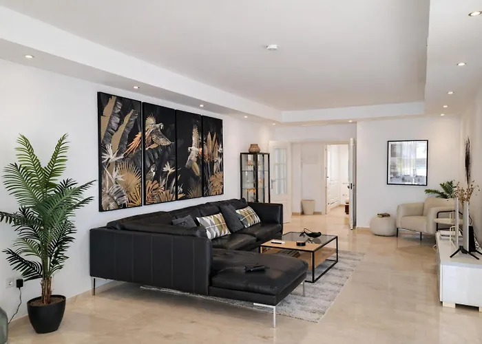 Noctua Puerto Alto 018 * Estepona